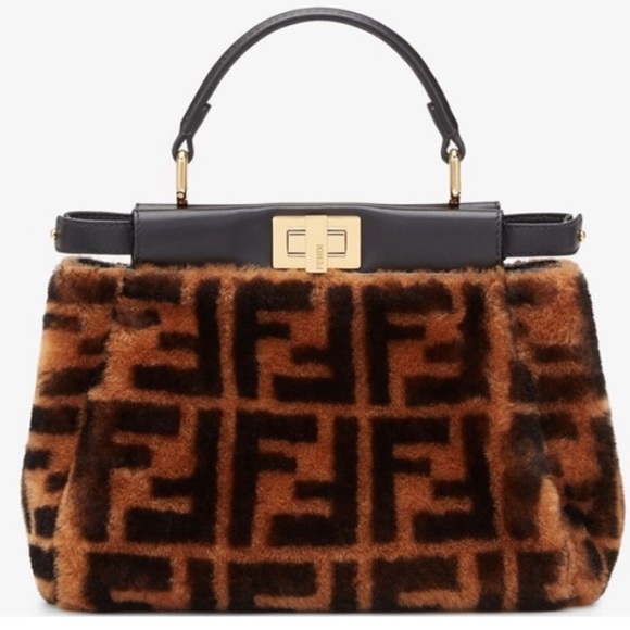 ❌SOLD❌ FENDI Mini Sheepskin Peekaboo🤎 - Picture 4 of 14